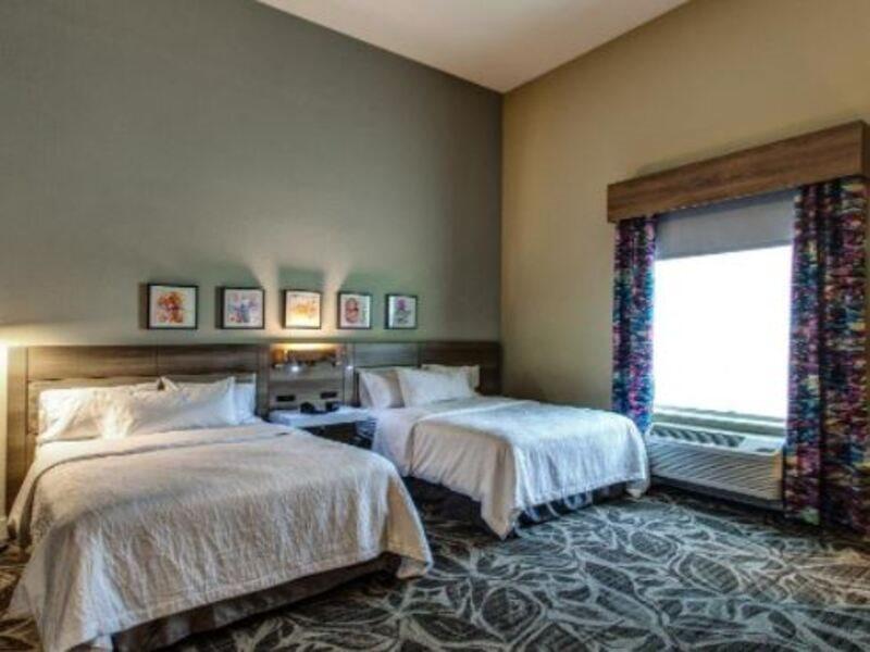Hilton Garden Inn Topeka Exteriör bild